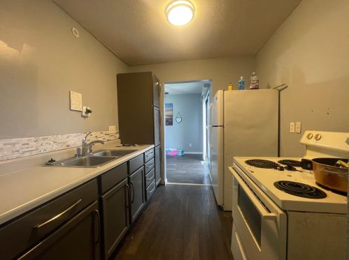 6558 Bourbon St, Milwaukee WI 53224-5115 exterior