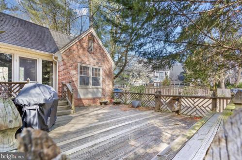 4951 Sherier Pl, Washington DC  20016-3340 exterior