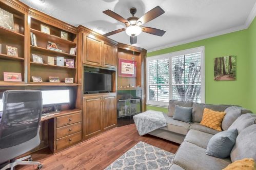 91 Misty Harbor Dr, Montgomery TX 77356-5242 exterior