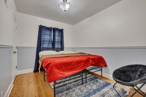 4406 Van Beck Ave, Milwaukee WI 53207-4458 exterior