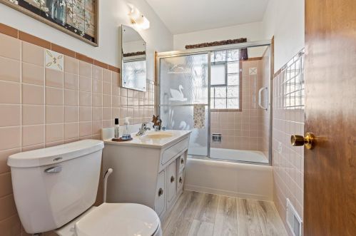 1019 109, Milwaukee WI 53214-2308 exterior