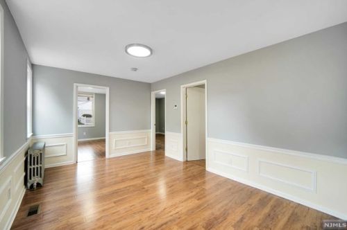 1175 Congress Ave, Teaneck NJ  07666-5858 exterior