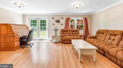 1070 Carson Dr, Huntingtown MD 20639-9507 exterior