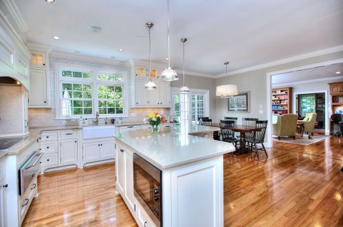 19 Long Lots Rd, Westport CT 06880-3846 exterior