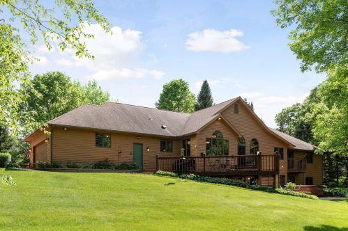 4429 Dorchester Dr, Saint Paul MN 55129-9570 exterior