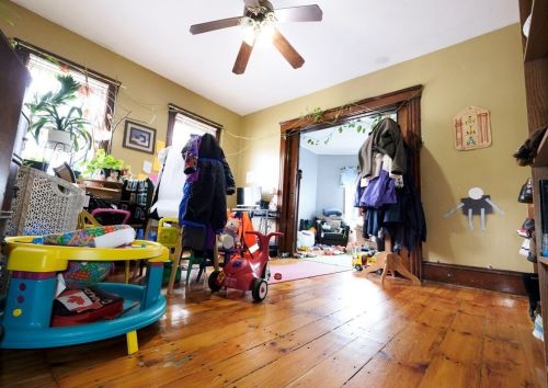 21 Woodward St, Worcester MA 01610-2937 exterior