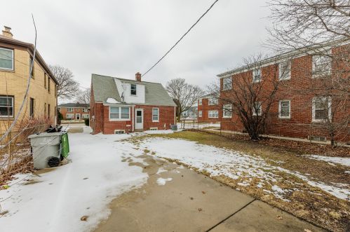 2944 76, Milwaukee WI 53219-2828 exterior