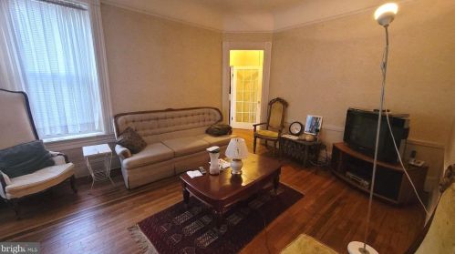 359 Hamilton Ave, Trenton NJ 08609-2711 exterior