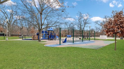 5152 Avers Ave, Chicago IL  60625-6015 exterior