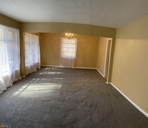 3027 Collier Dr, Atlanta GA  30318-7152 exterior