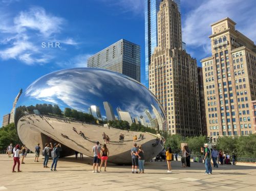 2626 Lakeview Ave, Chicago IL  60614-1809 exterior