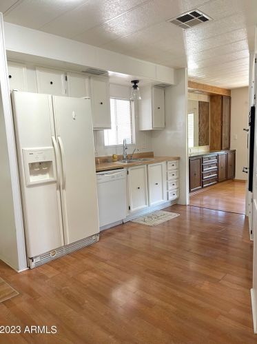 16814 2nd Ln, Phoenix AZ  85023-3690 exterior