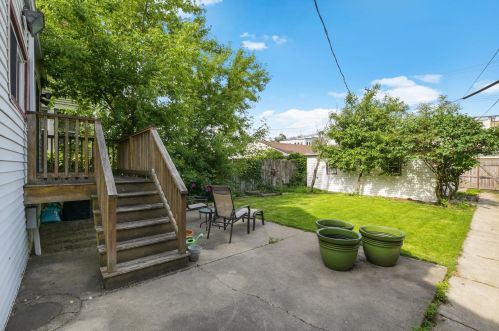 5223 Leamington Ave, Chicago IL 60651-2922 exterior