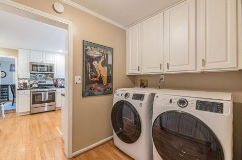 1714 Belle Isle Cir, Atlanta GA 30329-2527 exterior