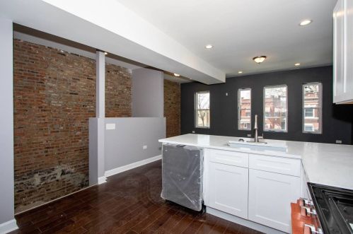 213 Leclaire Ave, Chicago IL 60639-3146 exterior