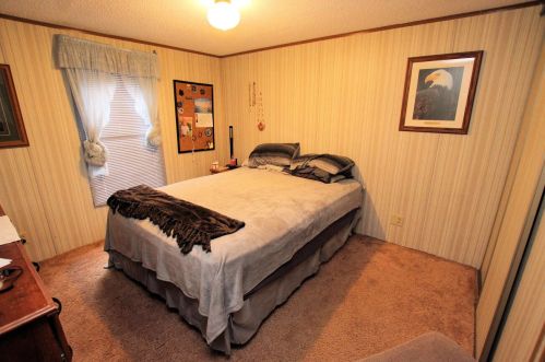 446 Courtland Ln, Meskegon MI 49442-2913 exterior