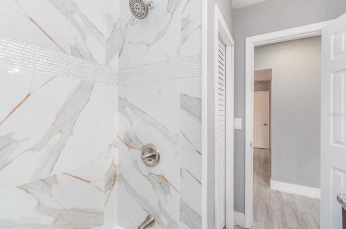 3213 Cherry St, Tampa FL  33607-3115 exterior