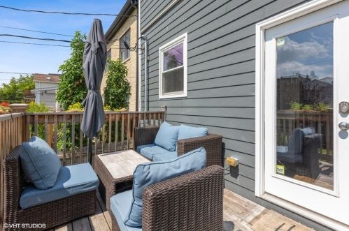 2425 Pensacola Ave, Chicago IL  60618-1607 exterior