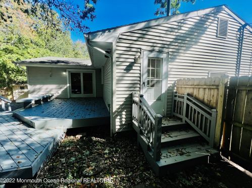 308 Enterprise Dr, Lacey NJ 08731-1815 exterior