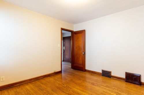 4408 Melvina St, Milwaukee WI 53216-2435 exterior