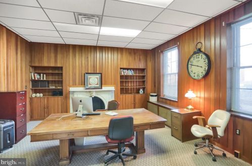 301 Penn St, Huntingdon PA 16652-1609 exterior