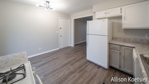 4301 36th St, Grand Rapids MI 49512-1947 exterior