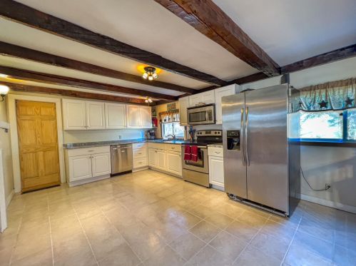 232 Suncook Vly Rd, Alton NH 03809-4629 exterior