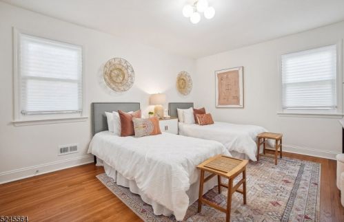 4 Northview Ter, Maplewood NJ  07040-3606 exterior