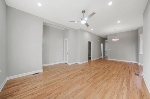 3742 Troy St, Chicago IL 60655-2321 exterior