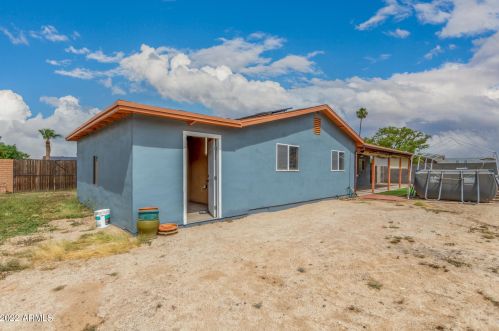 1829 Ardmore Dr, Phoenix AZ  85042-8038 exterior