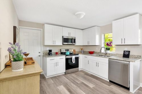 2904 Genesee St, Tampa, FL 33610-6315