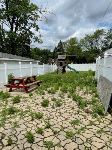 3140 Whipple Dr, Chicago IL  60803-5880 exterior