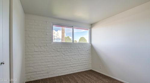 8322 Julia St, Tucson AZ  85710-4218 exterior