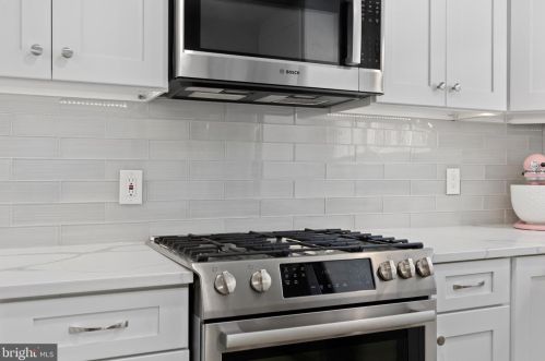 3749 Ingalls Ave, Alexandria VA  22302-1809 exterior