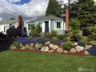 9734 15th Ave, Seattle, WA 98115-2214