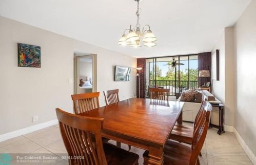 21 Royal Palm Way, Boca Raton FL 33432-7866 exterior