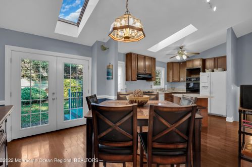 984 Woodlane Rd, Jackson Twp NJ 08527-1556 exterior