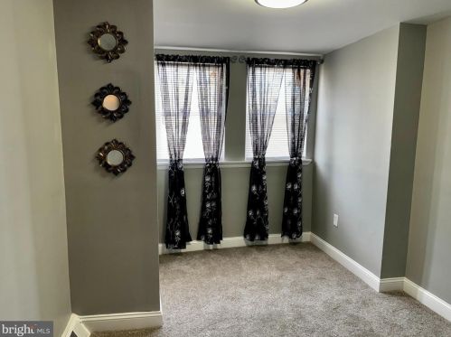 4045 Glendale St, Philadelphia PA 19124-5319 exterior