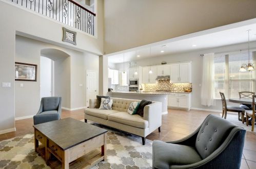 829 Catalina Ln, Austin TX 78737-4715 exterior