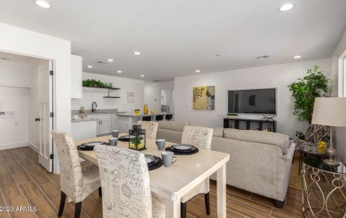 4215 19 Pl, Phoenix AZ 85040-1407 exterior