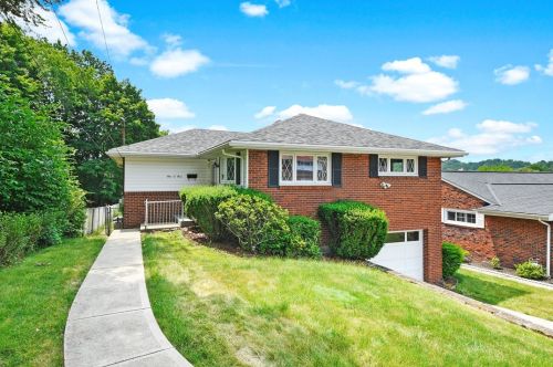 103 Dolores Dr, Pittsburgh, PA 15223-1001