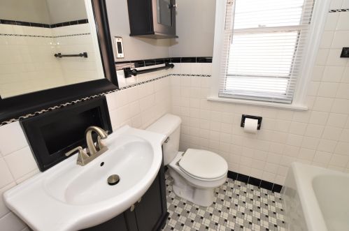 3009 77 St, Milwaukee WI 53222-5018 exterior