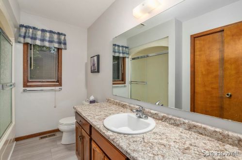 5887 Ln Casa Ct, Grand Rapids MI 49508-6295 exterior