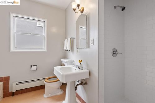 717 Adams, Berkeley CA 94706-1140 exterior