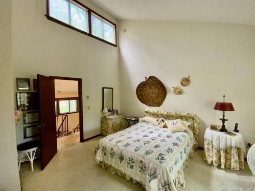 318 Cliffside Dr, Torrington CT 06790-2244 exterior