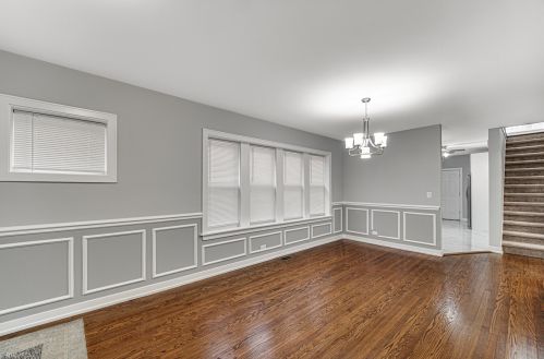 7705 Bennett Ave, Chicago IL  60649-4605 exterior