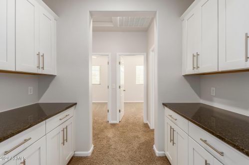 3140 Mingus Dr, Chandler AZ 85249-2052 exterior