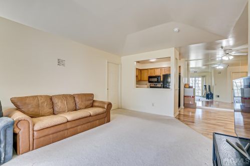 1138 Waterford Dr, Edison NJ 08817-1908 exterior