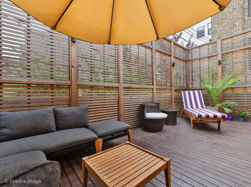 529 Wrightwood Ave, Chicago IL  60614-1794 exterior