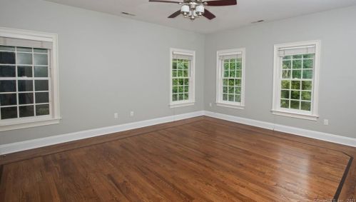 351 Branchville Rd, Ridgefield CT 06877-5012 exterior